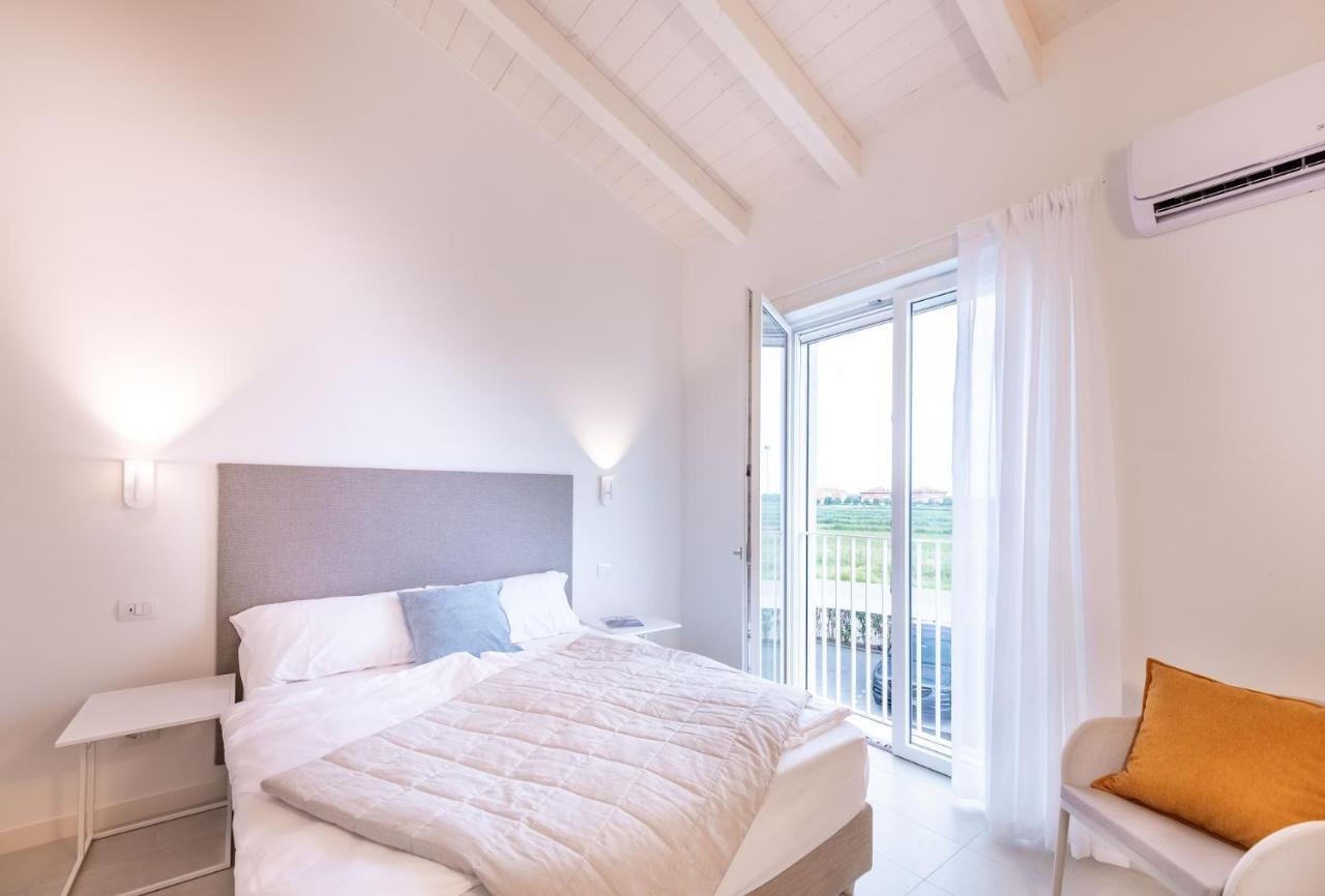 Pareus Beach Resort Каорле Экстерьер фото