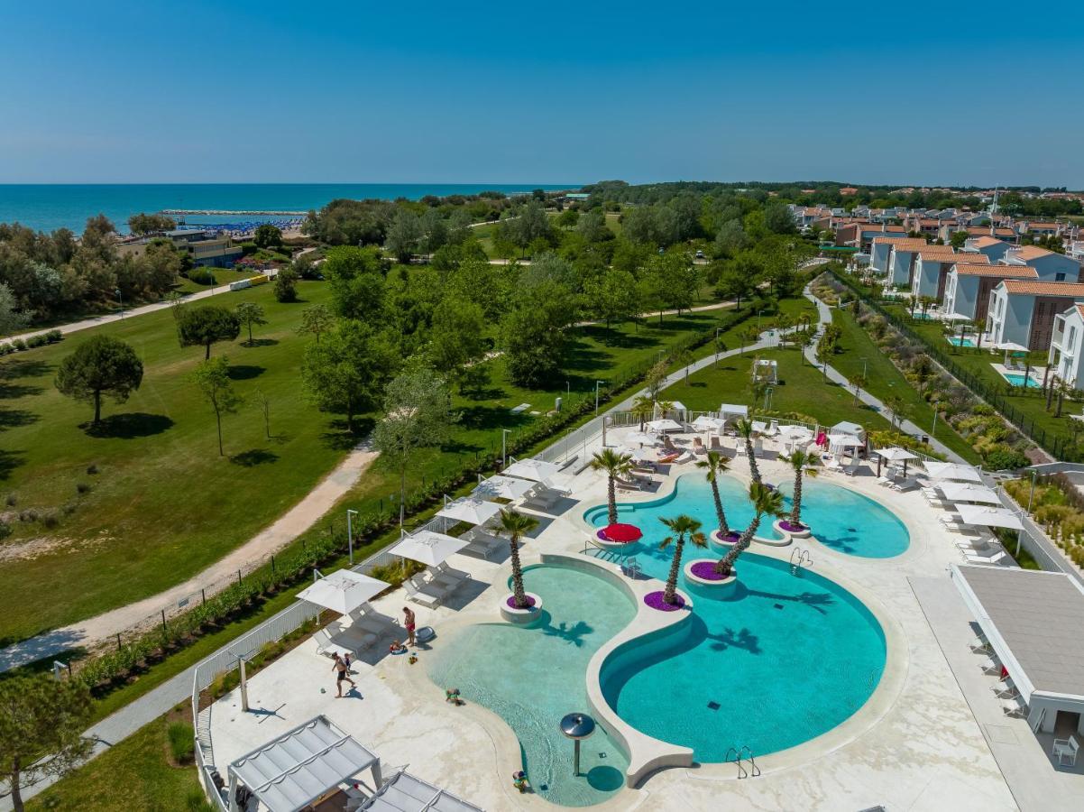 Pareus Beach Resort Каорле Экстерьер фото
