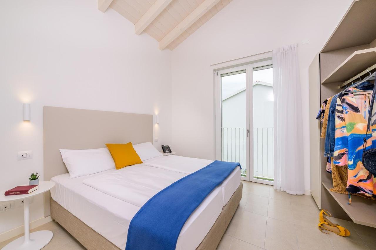 Pareus Beach Resort Каорле Экстерьер фото